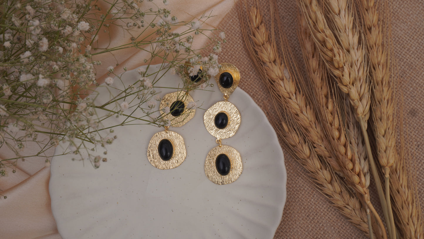 Black drop goldplated earrings
