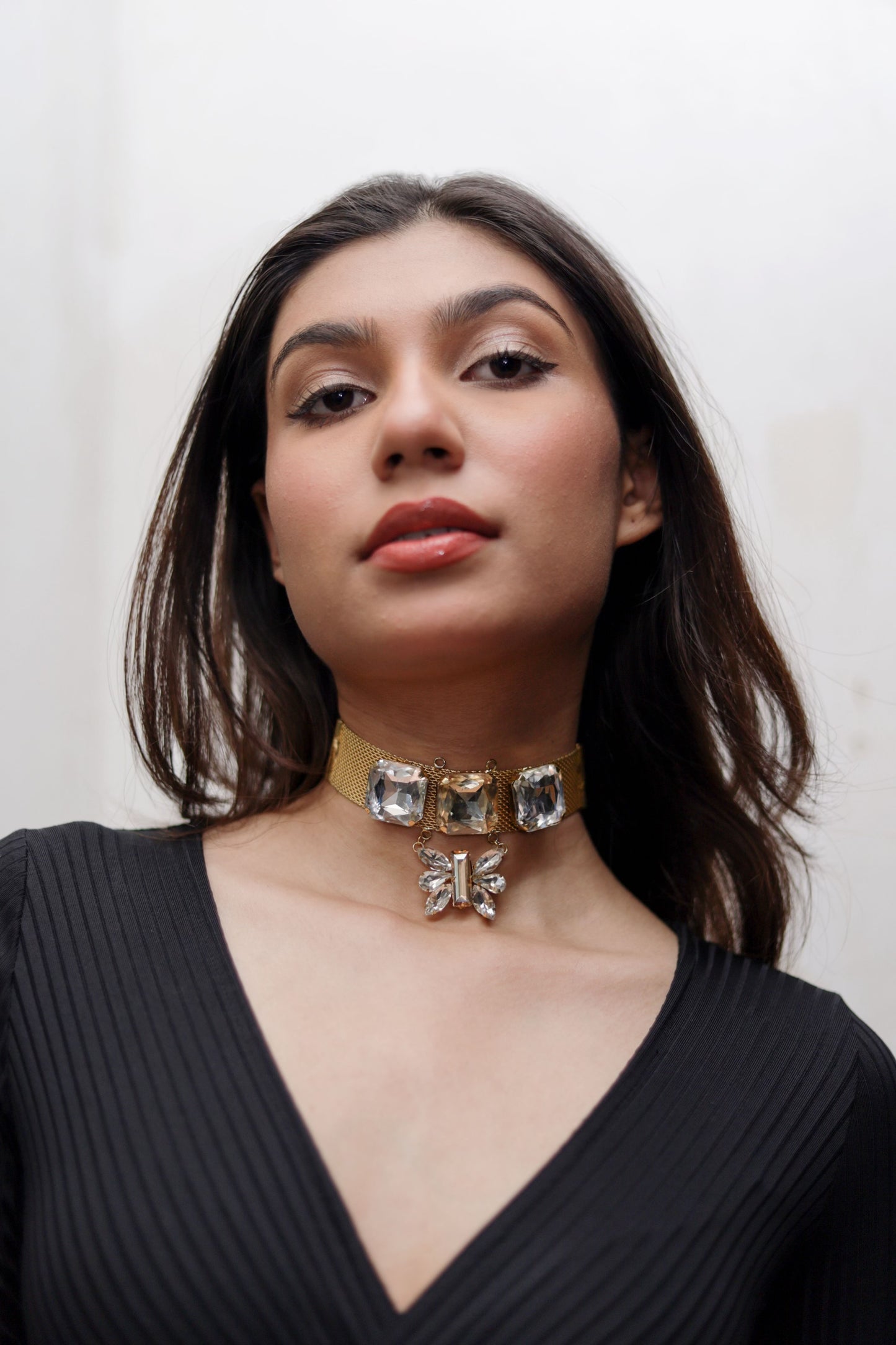 golden-chic-choker-necklace