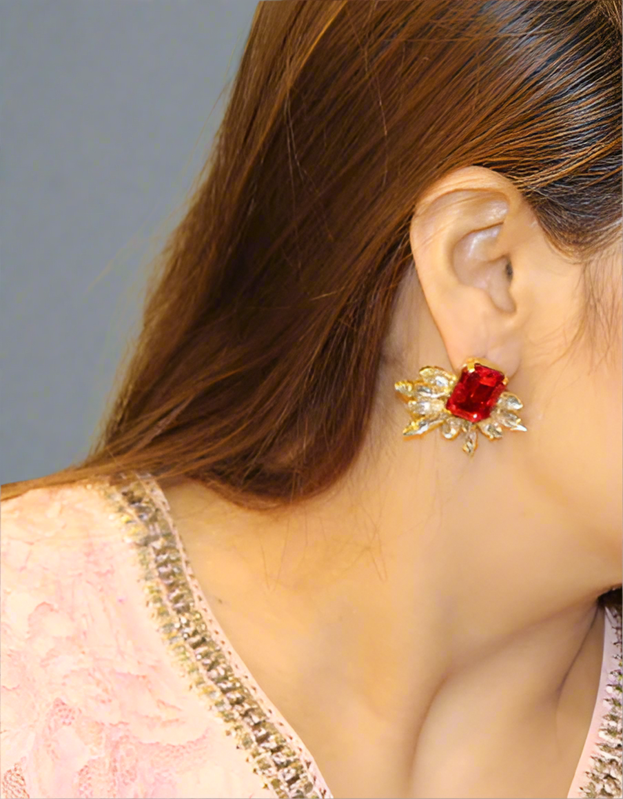 red-rhinestone-stud-earrings