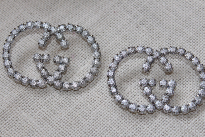 SILVER ROUND STUDS EARRINGS