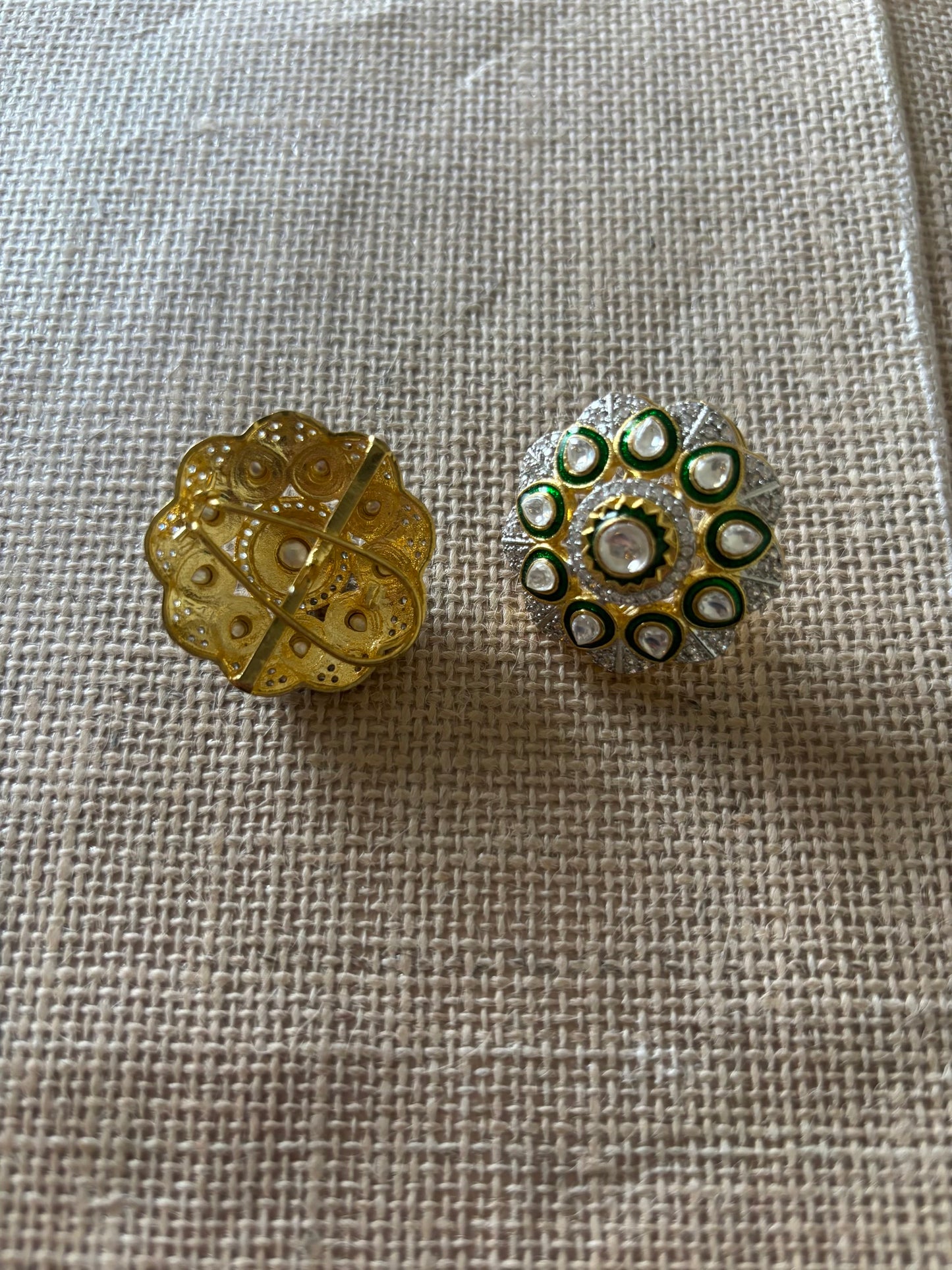 mossoinate kundan studs