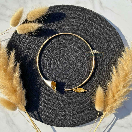 calla-lily-golden-choker-necklace