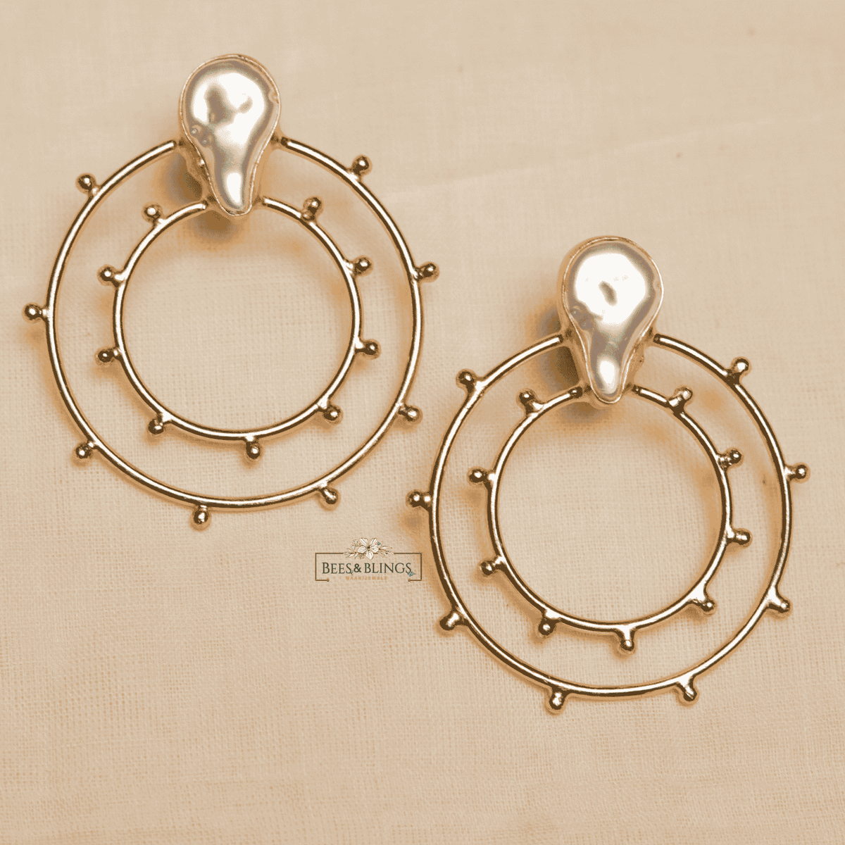 Golden casual statement earrings