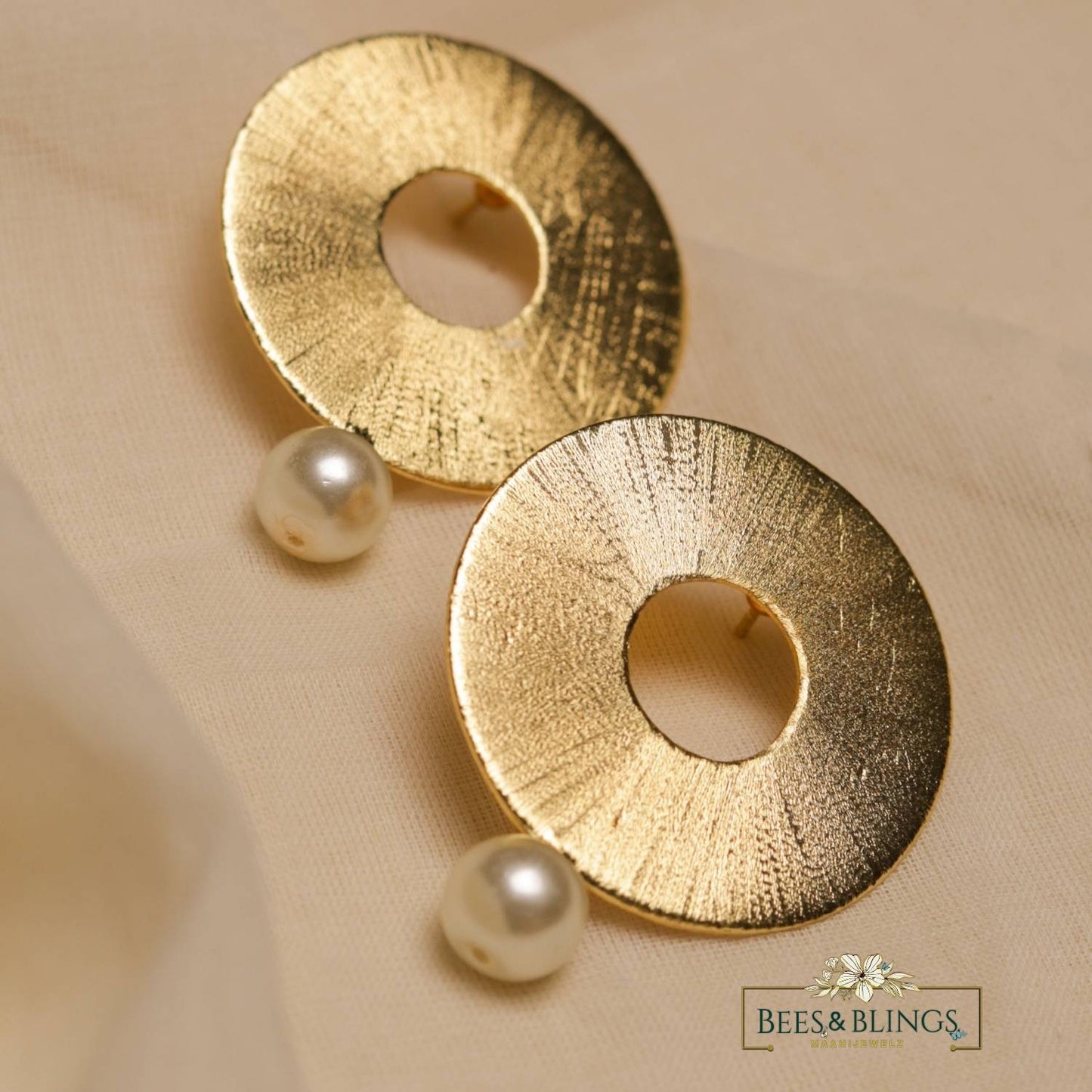 golden-pearl-earrings