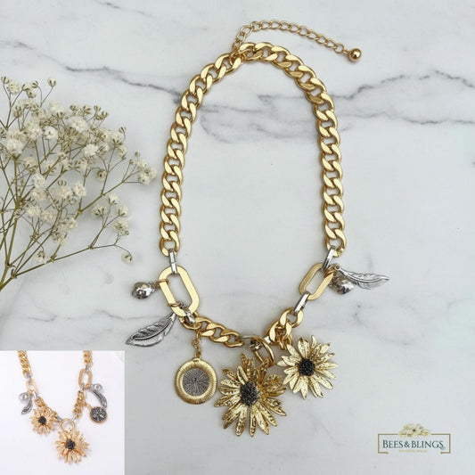 golden-daisy-charm-chunky-statement-necklace