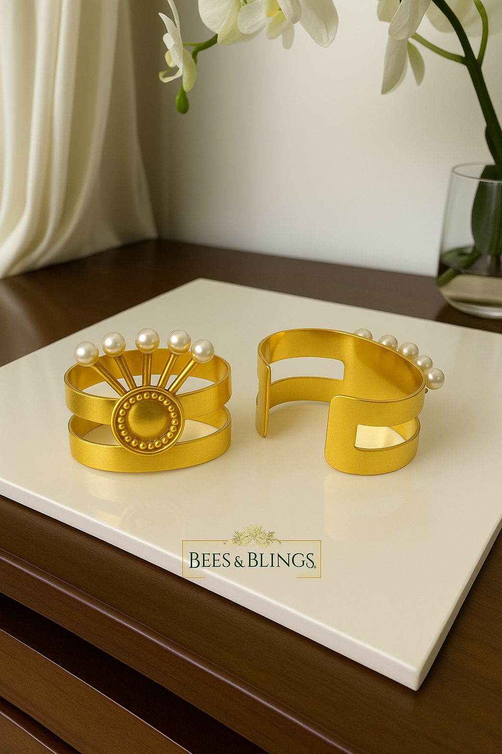 goldplated pearl hand bracelet