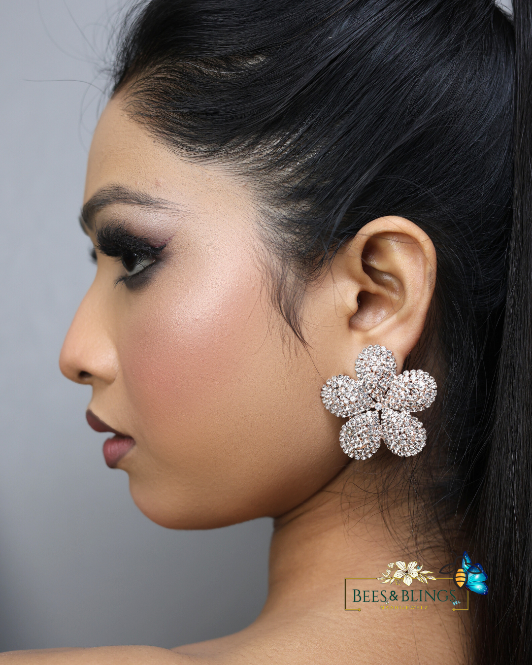 floral-rhinestone-stud-earrings
