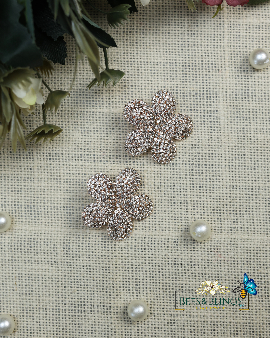 floral-rhinestone-stud-earrings