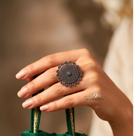 Round Oxidised Ring