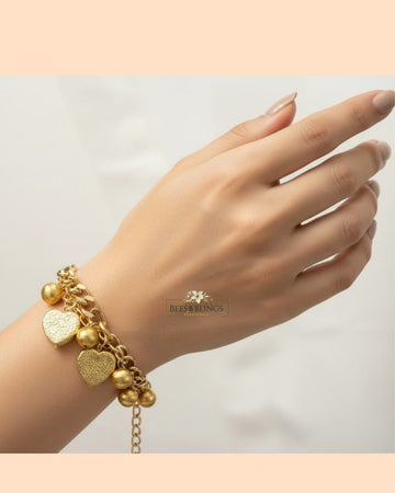 hand acessories