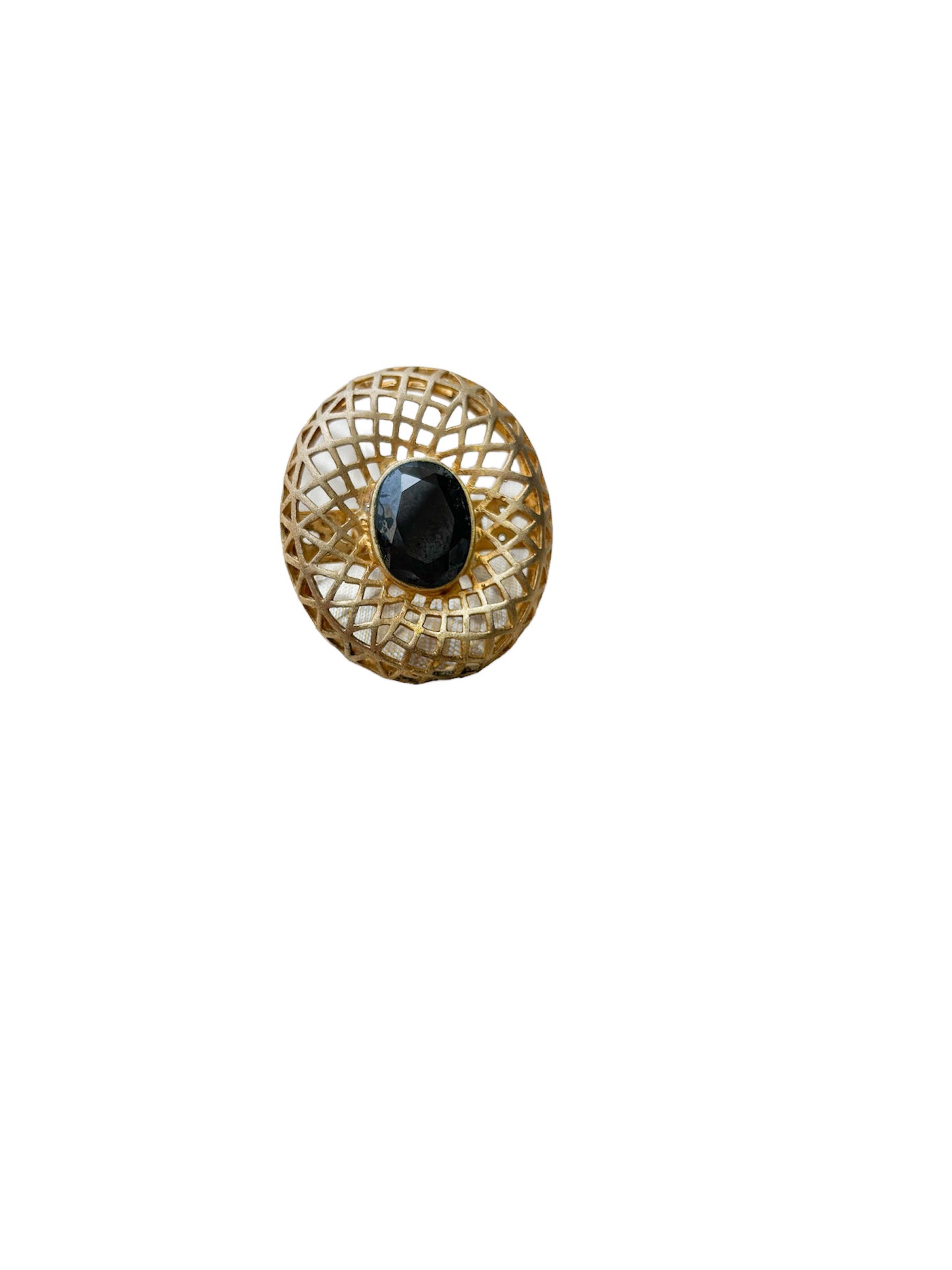 BLACK OVAL GOLDEN RING