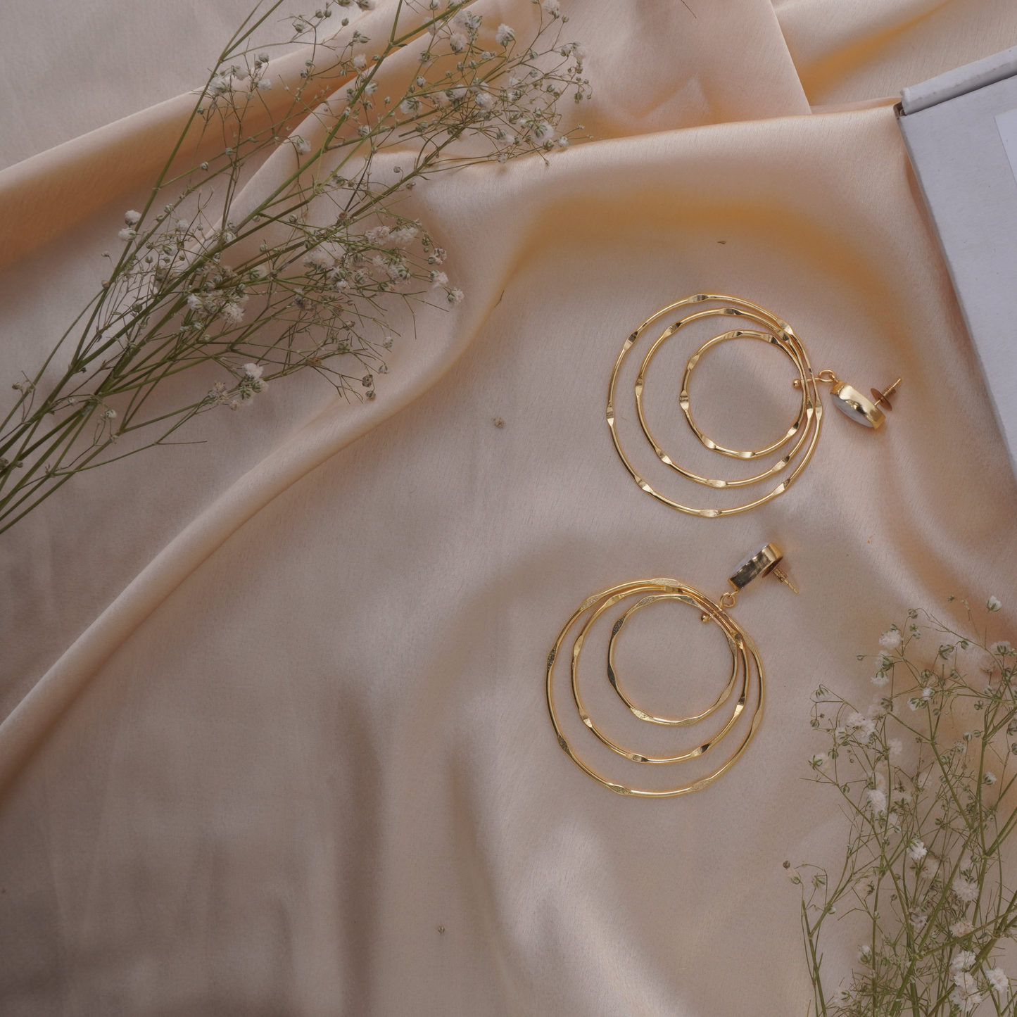 goldplated-baroque-pearl-drop-earrings