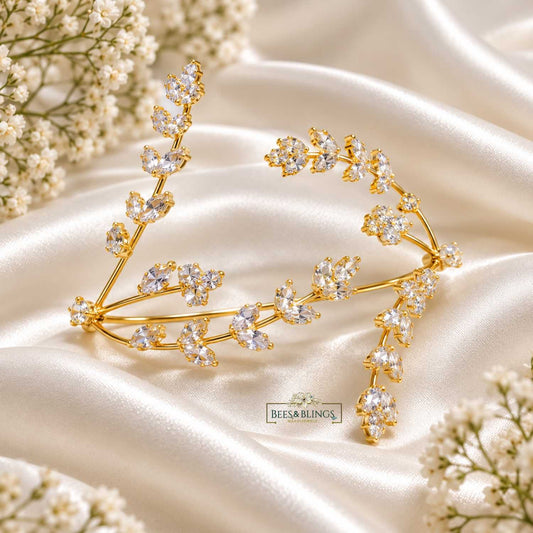 Crystal Leaf Palm Ring – Statement Hand Harness