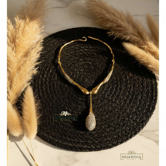 Golden-crystal-drop-necklace