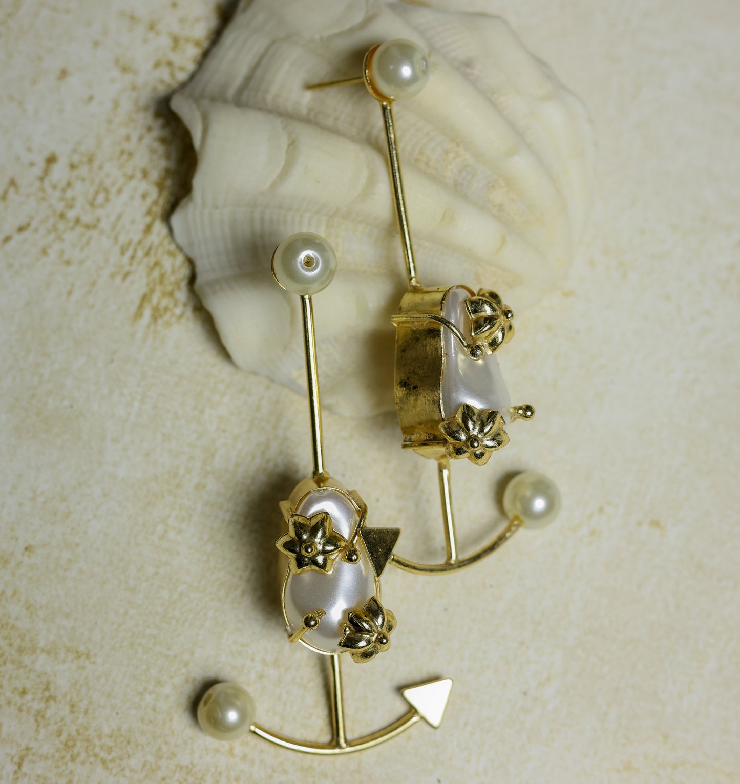 golden-long-statement-earrings