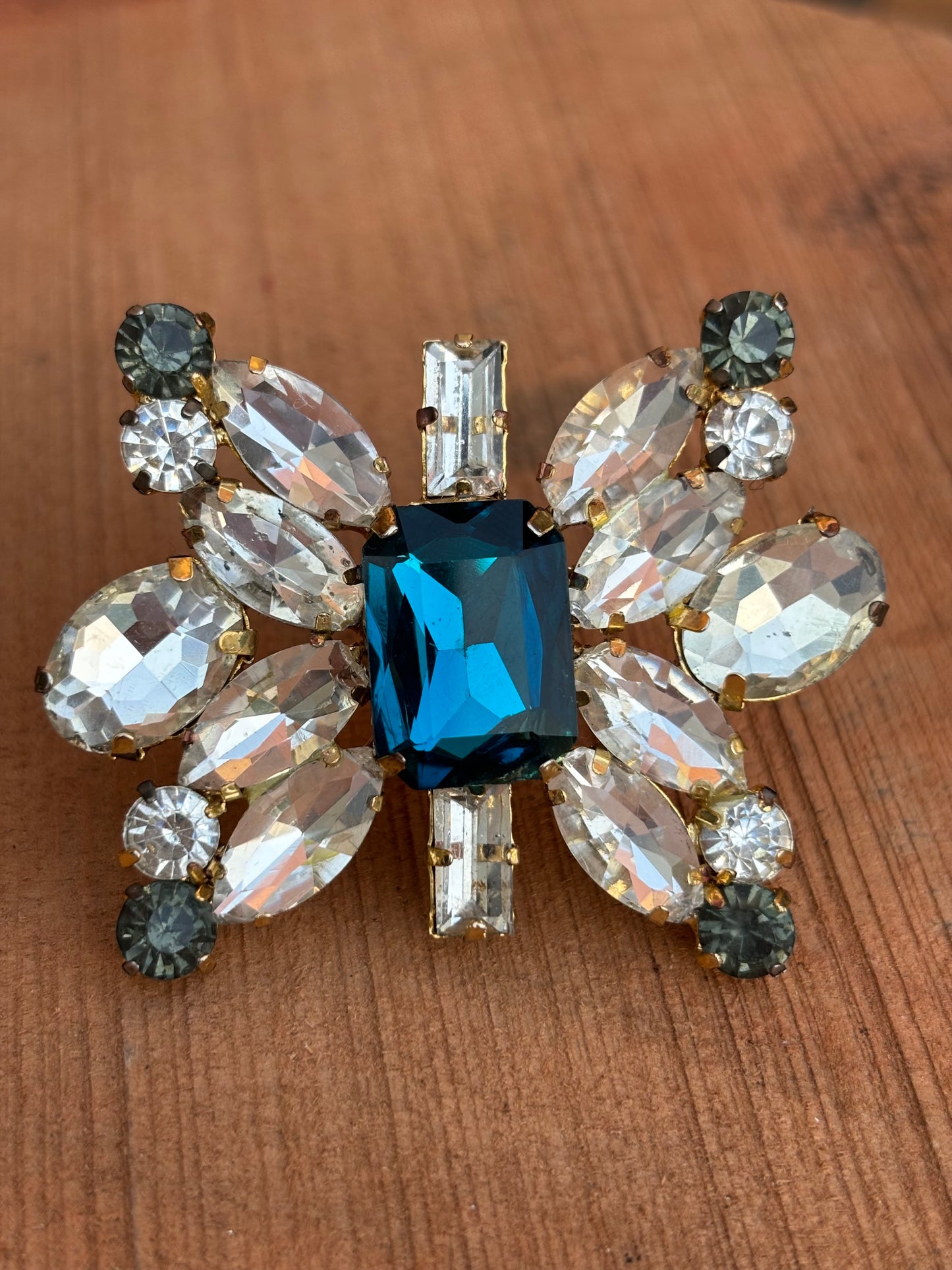 STATEMENT RINGS