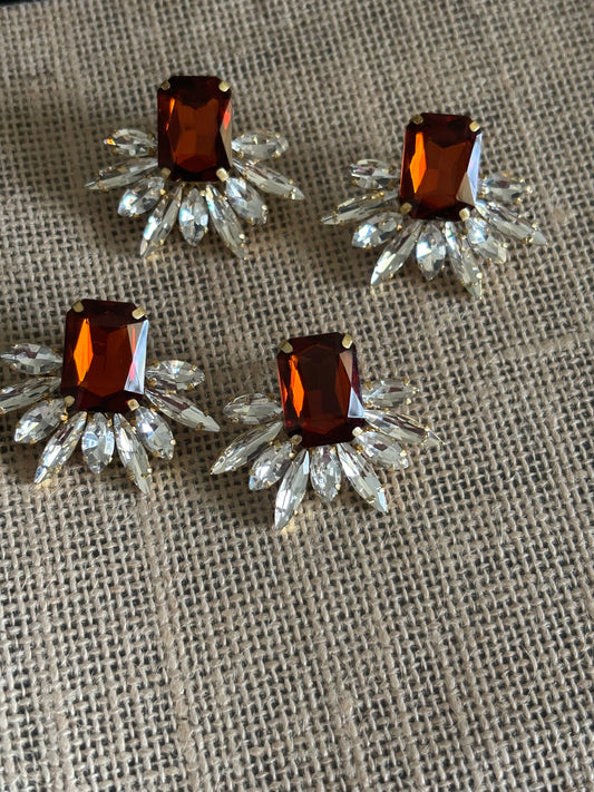 red-rhinestone-stud-earrings
