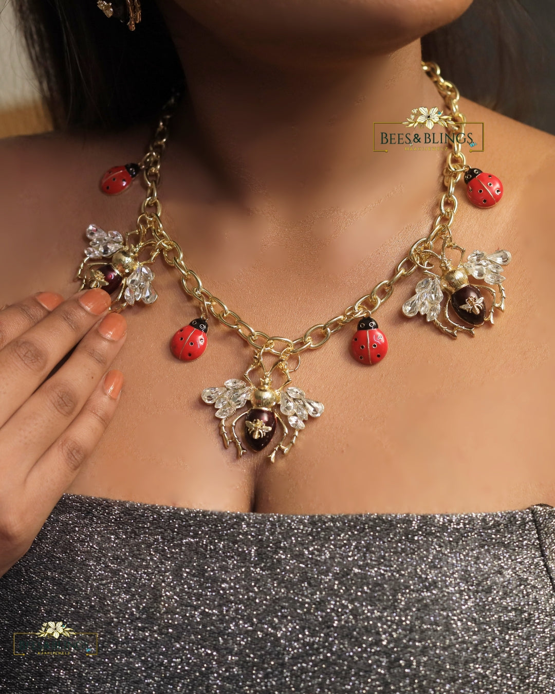 statement necklace
