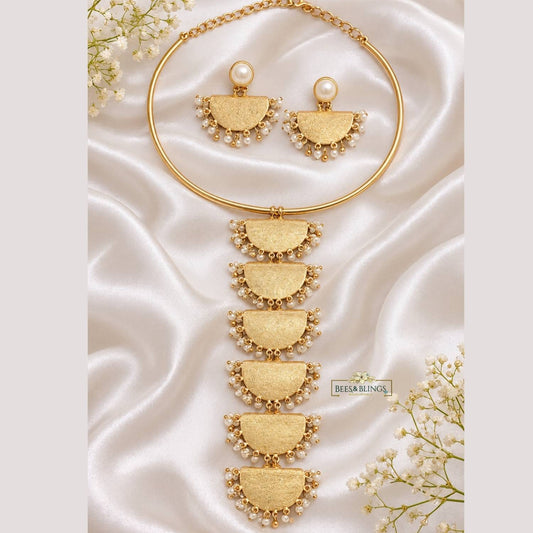 gold-geometric-necklace-set