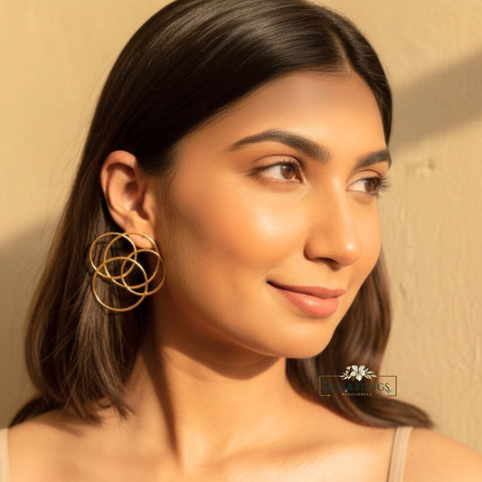 golden-hoops-style-earrings