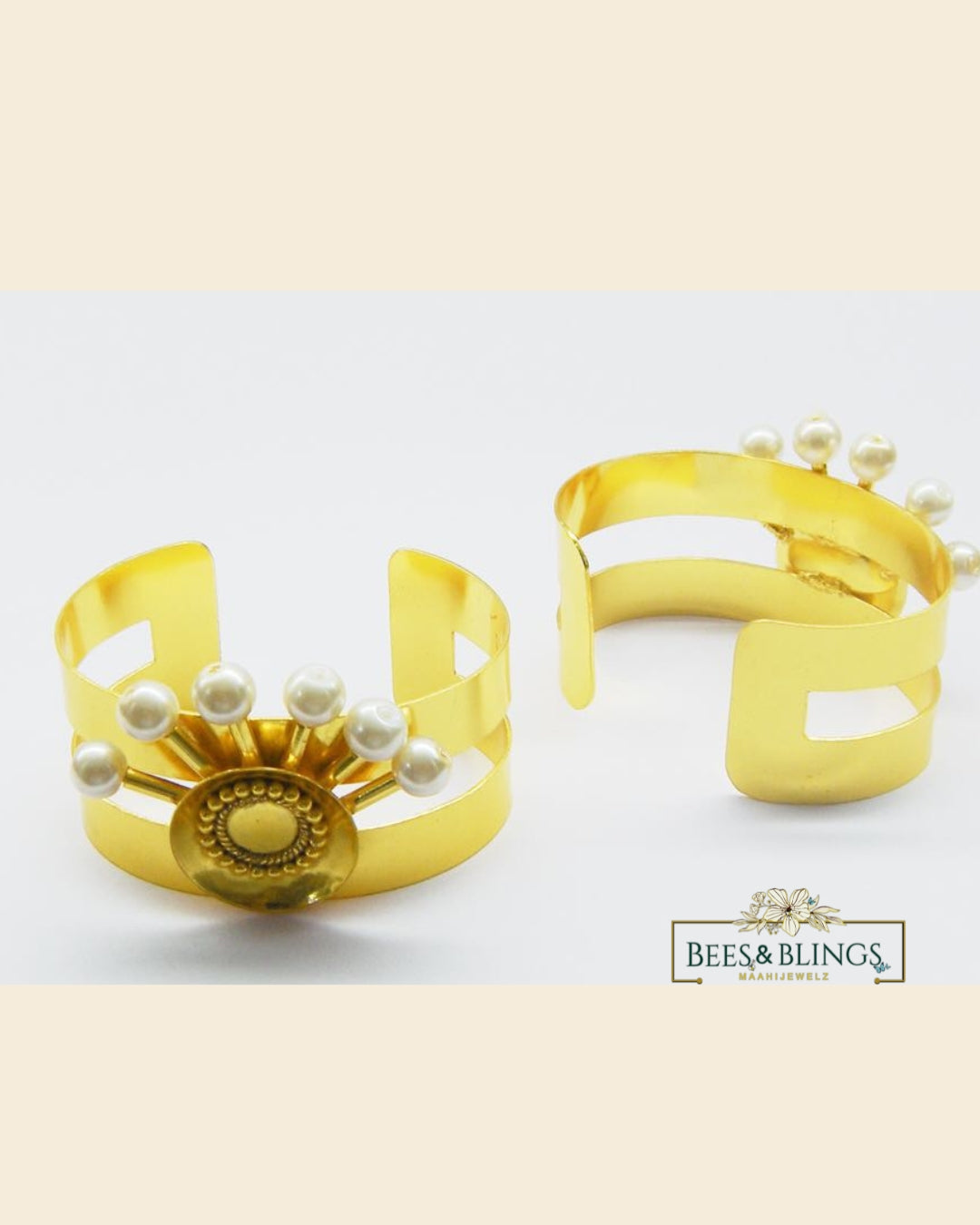 golden-pearl-hand-bracelet