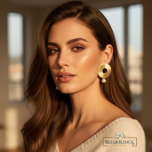 golden-pearl-studs-earrings