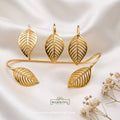 golden_leaf_palm_cuff_hand_accessory

