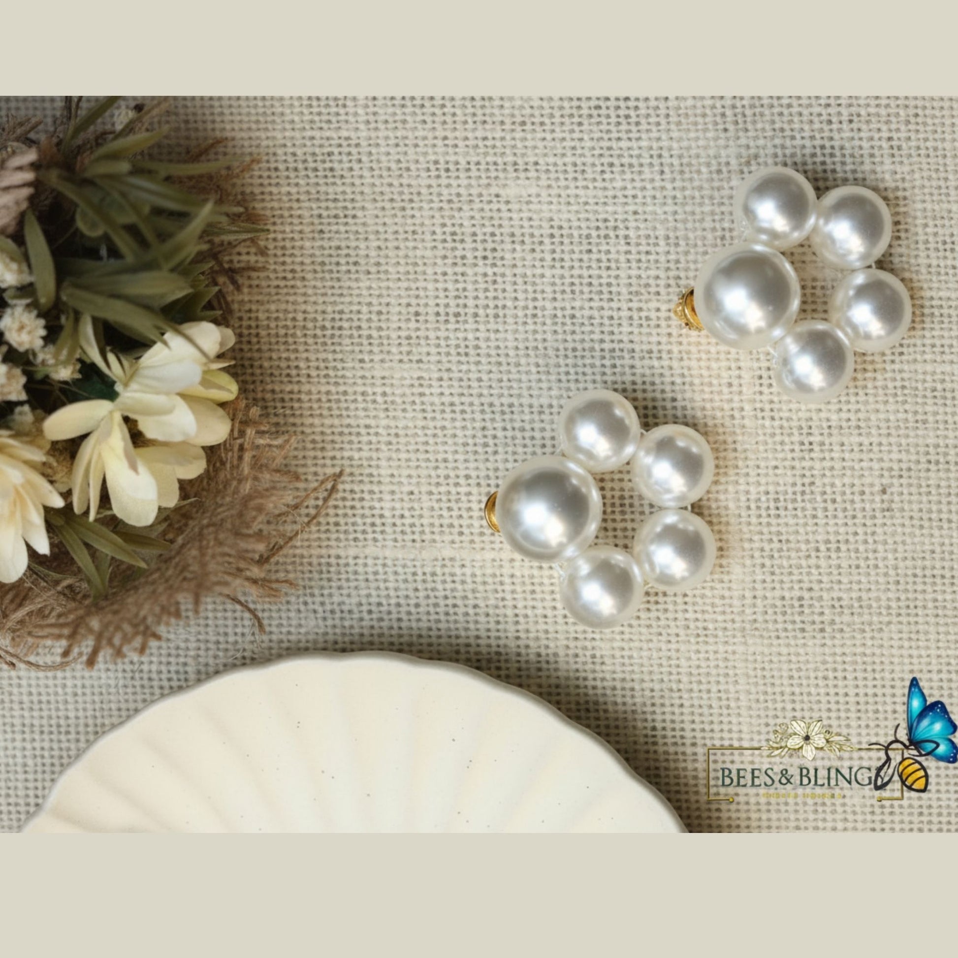 pearl-floral-studs-earrings
