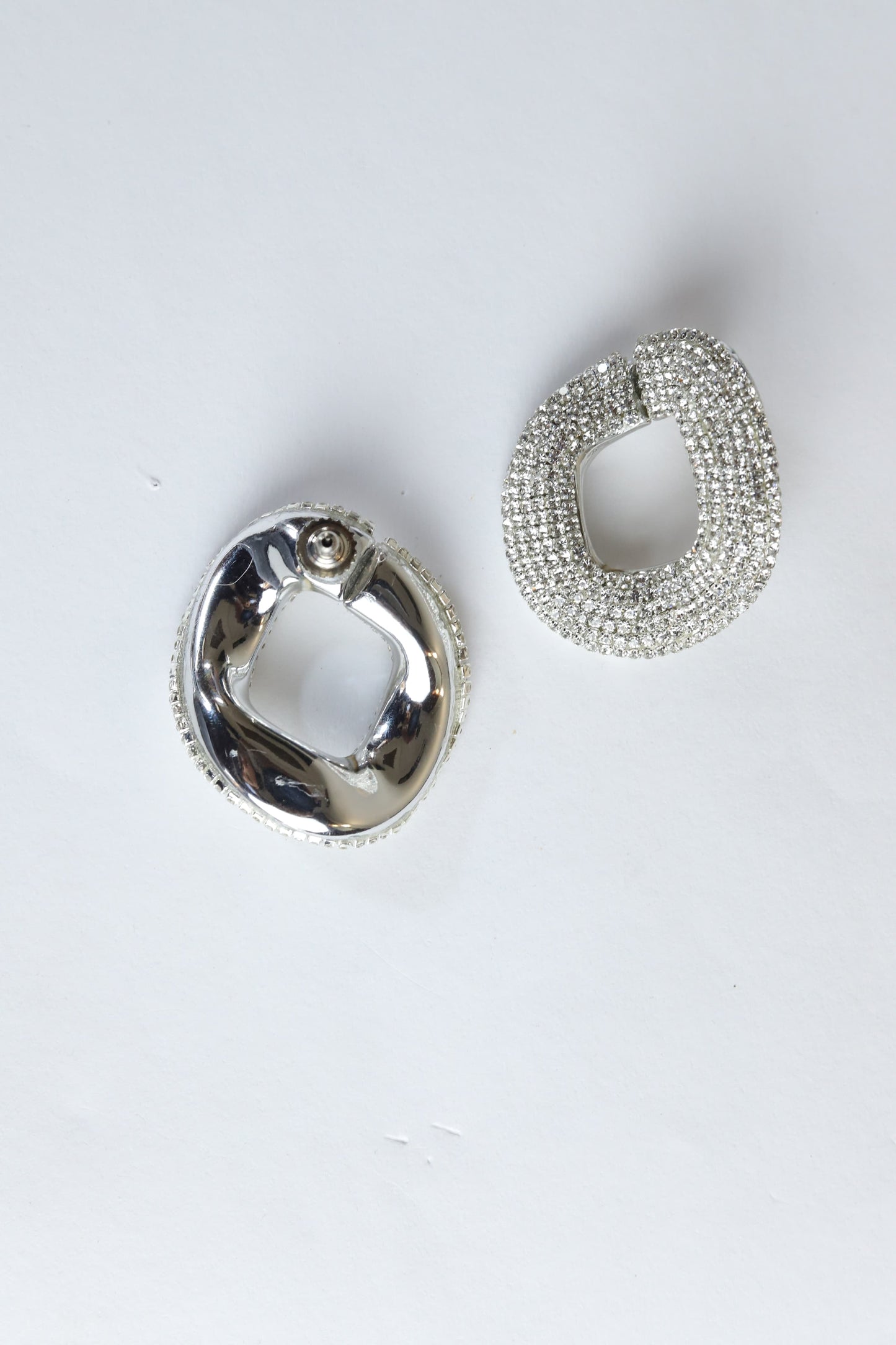 silver-hoop-Earrings-front-back