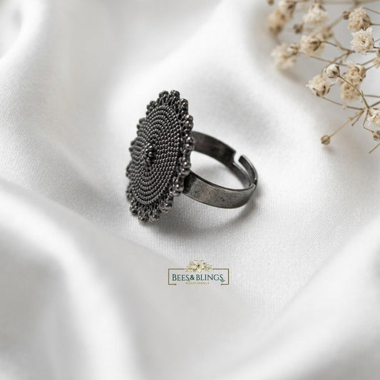 Round Oxidised Ring