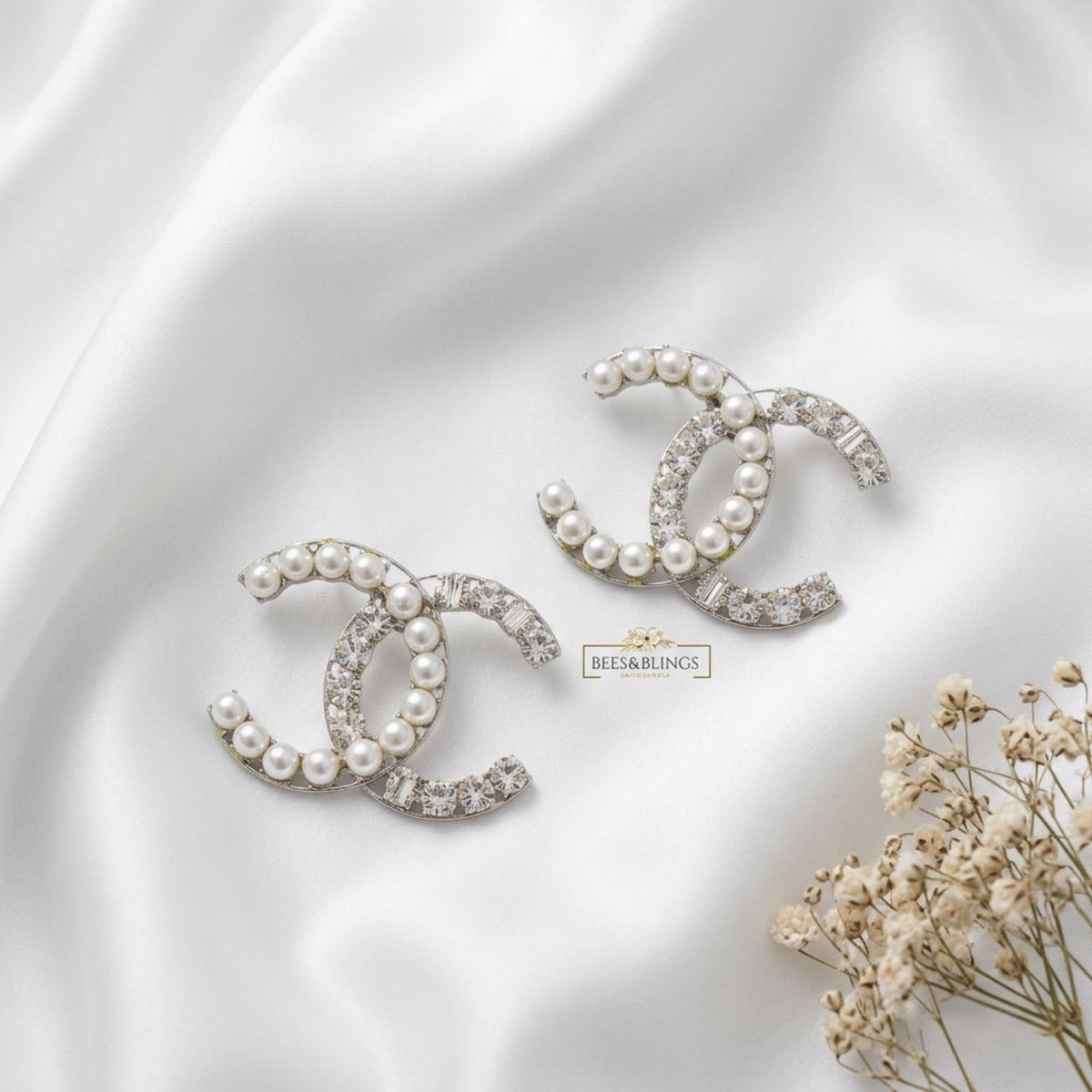 Pearl Statement studs Earrings